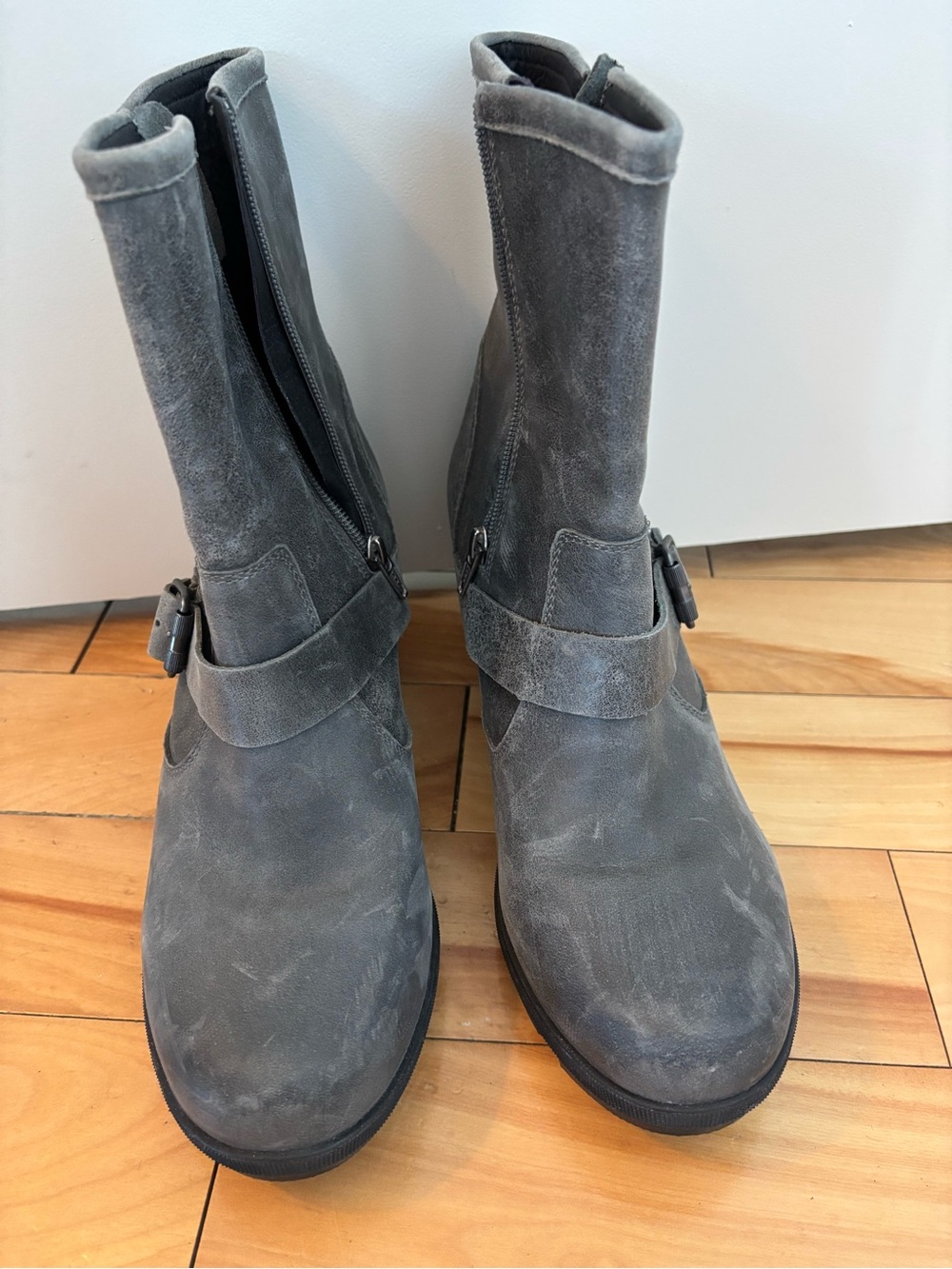 Sorel Gray Suede Mid-Calf Buckle Zip Combat Boots